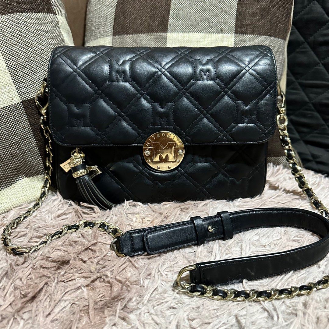 Metrocity Chain Black Leather Sling Bag, Luxury, Bags & Wallets on Carousell