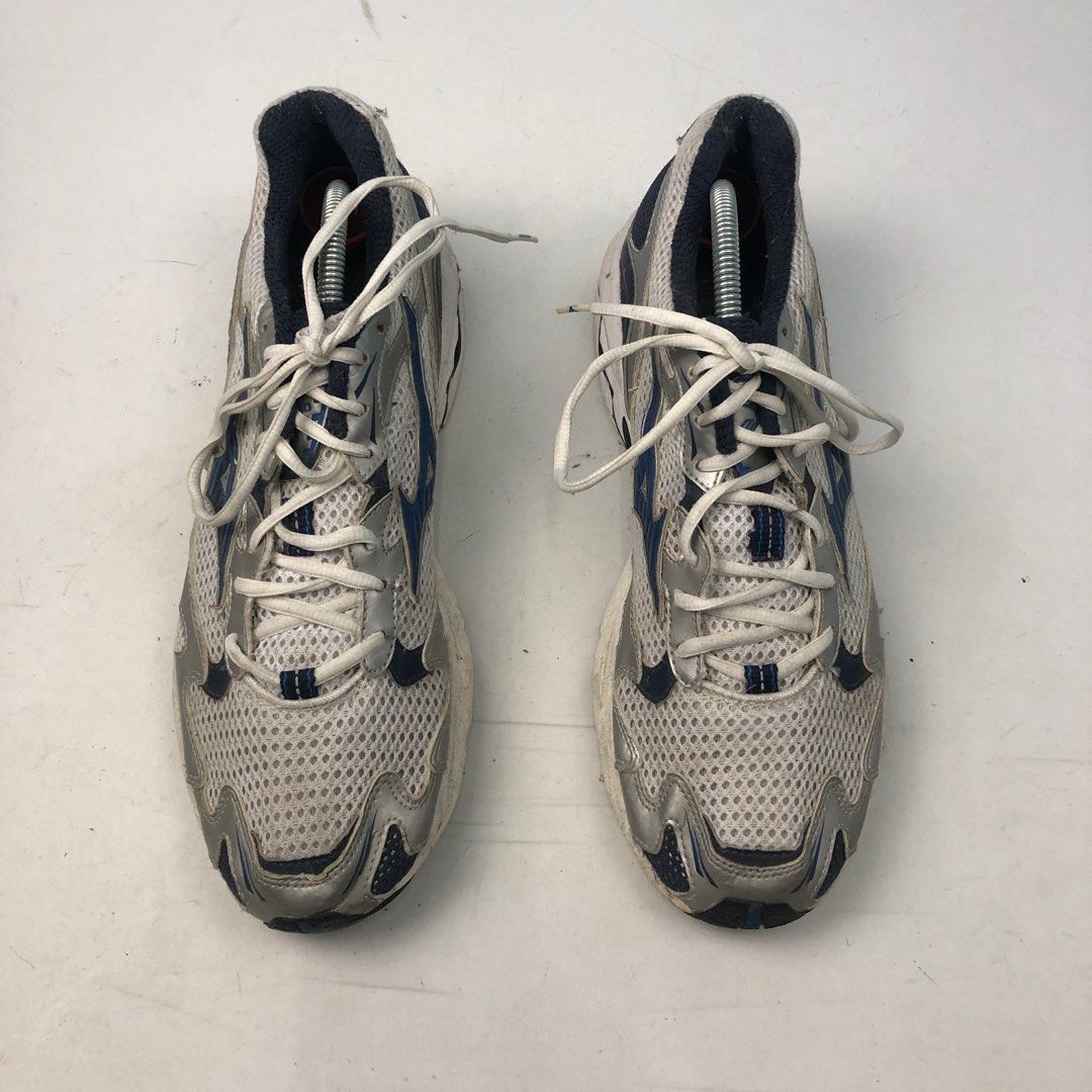 Mizuno on sale discus shoes