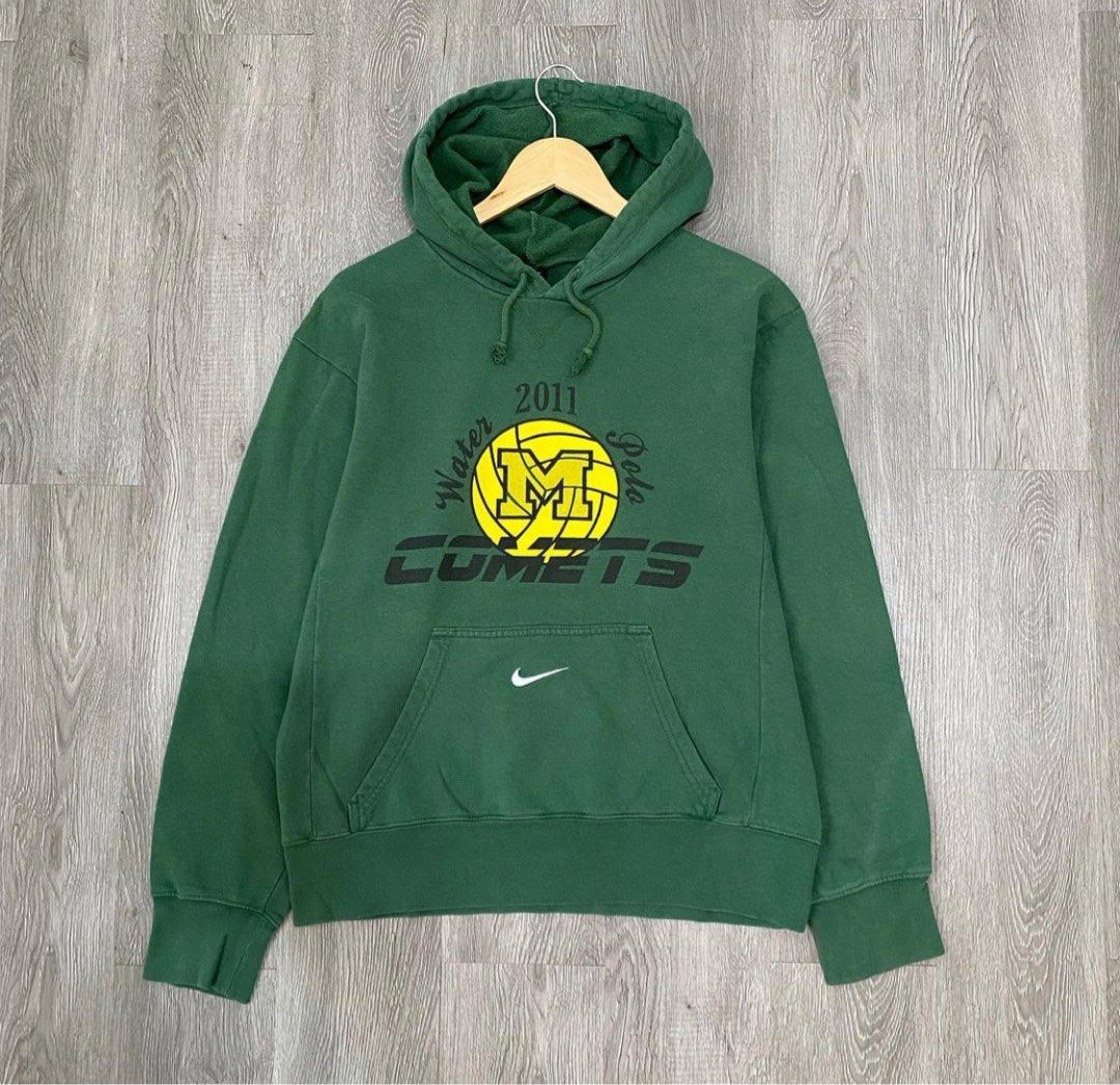 green nike center swoosh hoodie