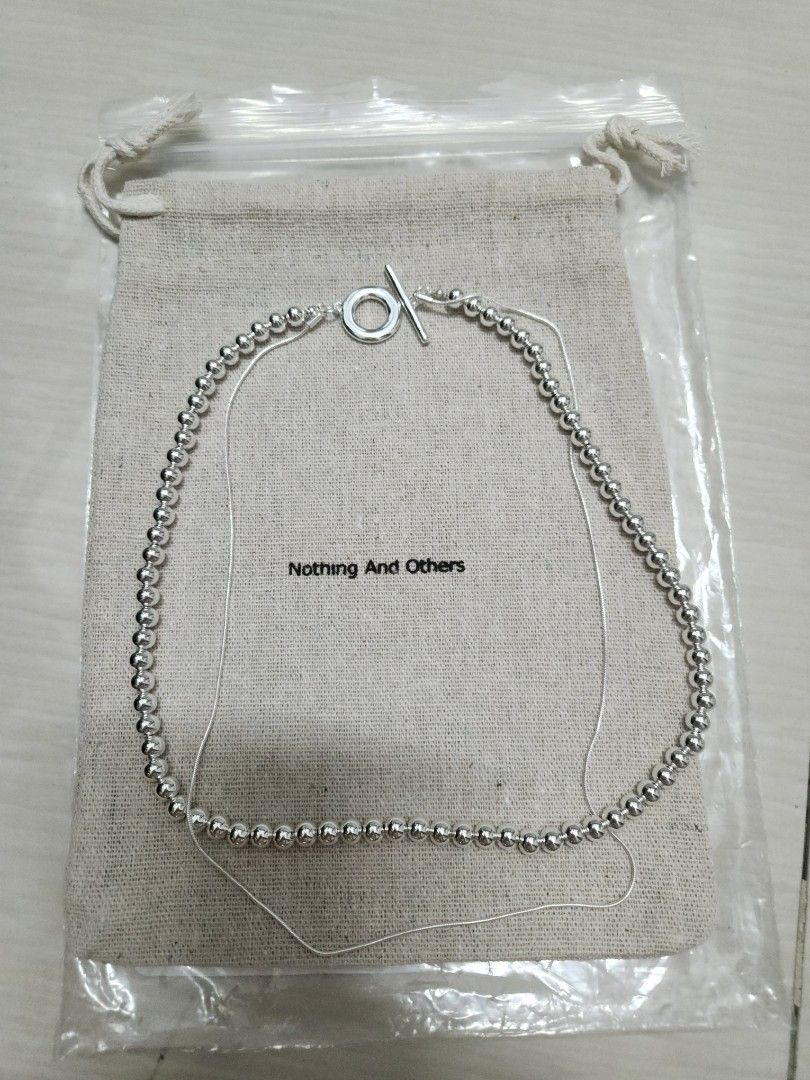Nothing And Others/Dot Necklace 波波頸鏈, 名牌, 飾物及配件- Carousell