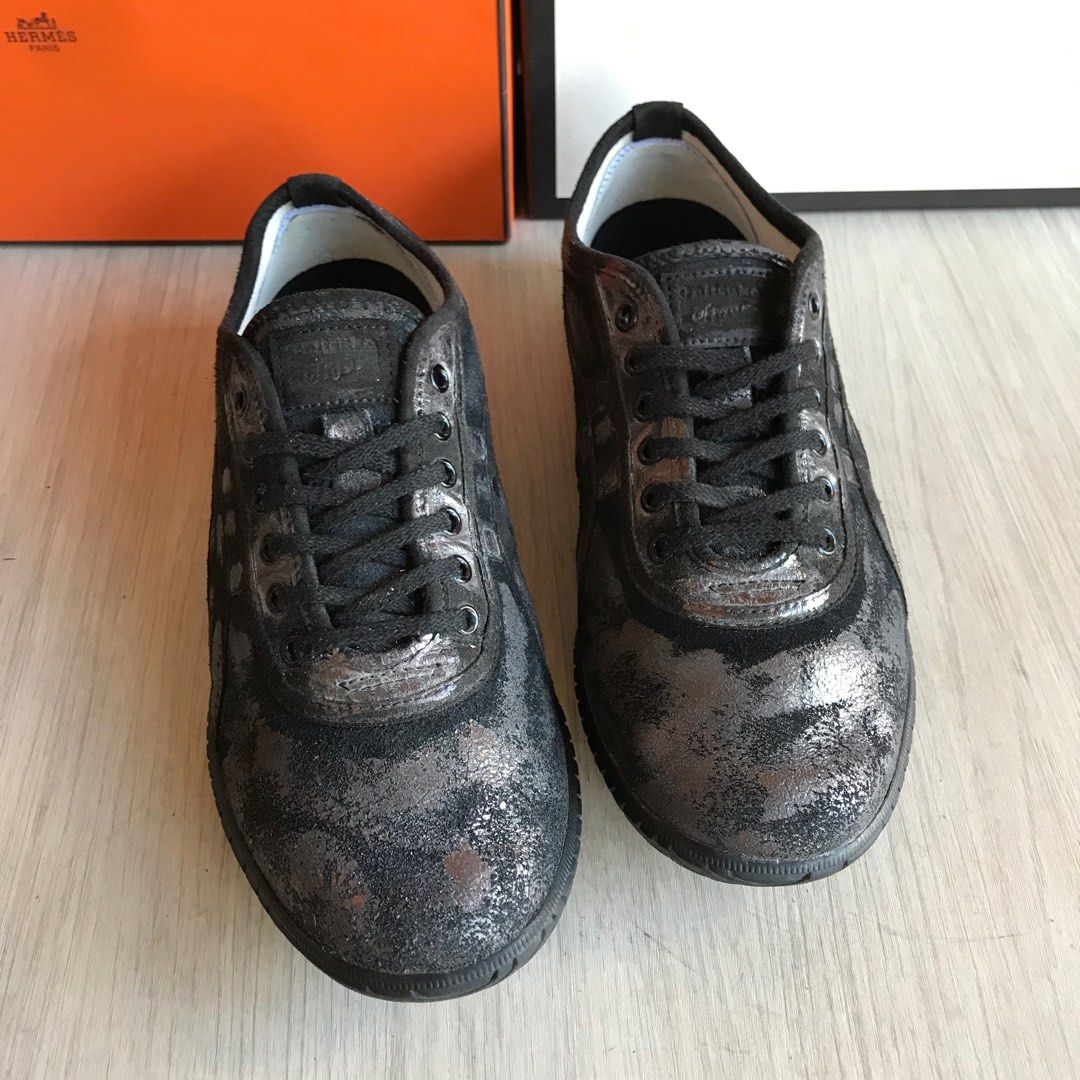 Louis Vuitton - Monogram Glaze Trocadero Sneakers – eluXive