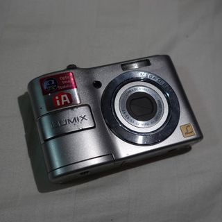 (Category: ) located in . Submitted by ceoretrocamera (Listing ID 1220857350, Image 1). Description: .