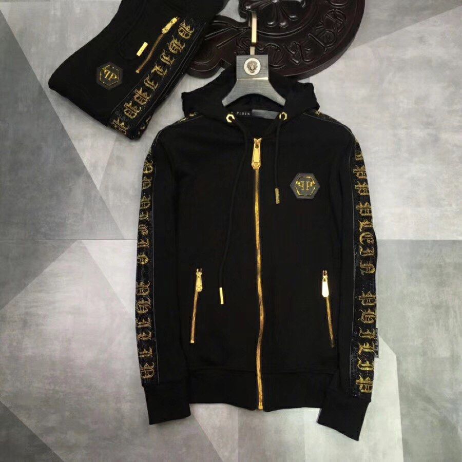Philip Plein Golden Jacket (Category: Coats, Jackets and Outerwear) located in Cyberjaya. Submitted by arch.dr (Listing ID 1220890737, Image 1). Description: What is what you get Nak comfirm betul2 ori..pergi butik.