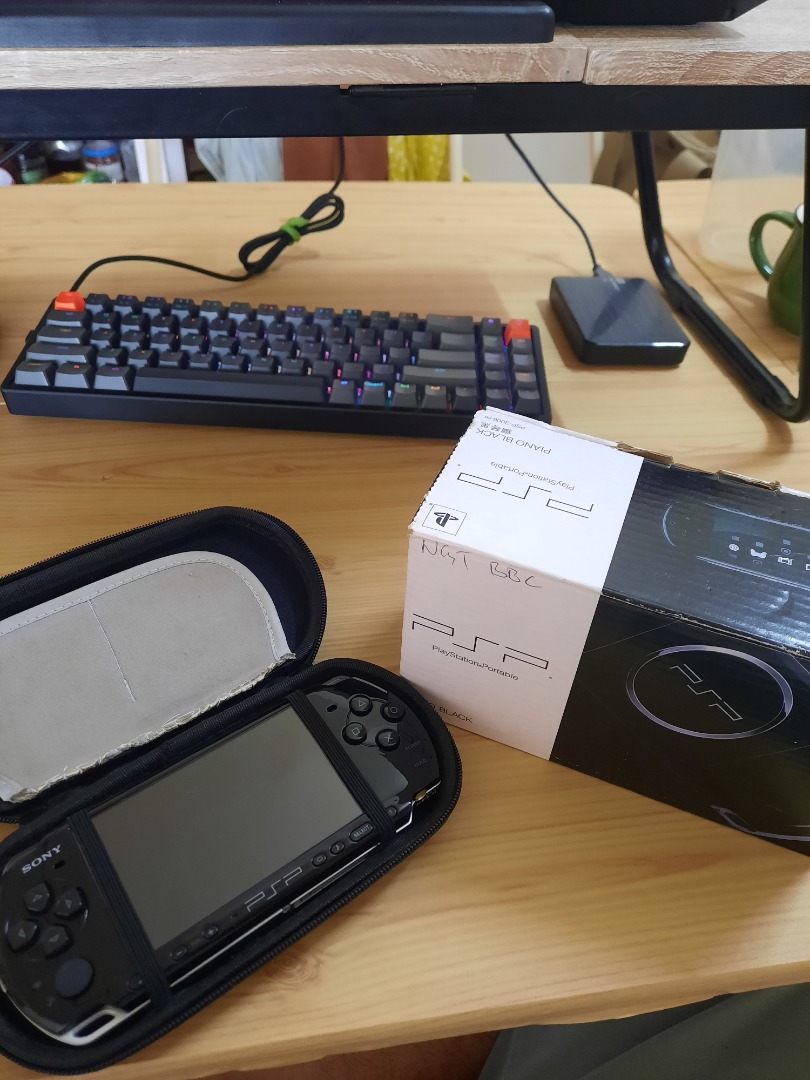 PlayStation Portable (PSP) 3000 FULL BOX SET REFURBISHED, Video Gaming