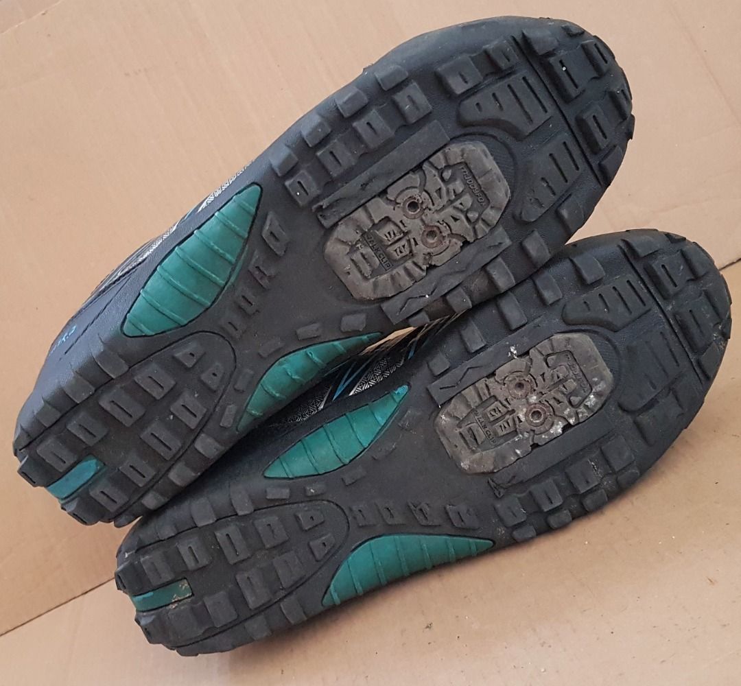 Aimadika shoes store
