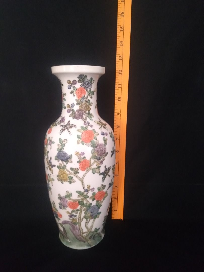 Qianlong Mark Macau China Pottery Porcelain Vase with Enamel/ Flower