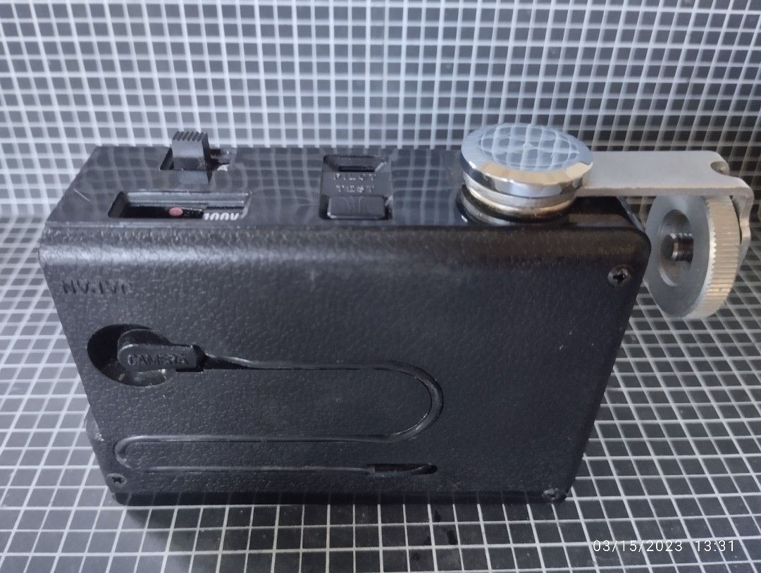 Raynox 300 (Category: Cameras) located in Tuguegarao City. Submitted by bleem22 (Listing ID 1220755747, Image 2). Description: Raynox 300 flash as is unit untested, no battery cover or 100v.