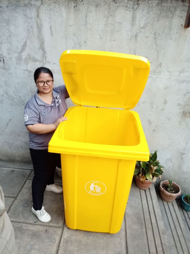 rolling trash bin on Carousell