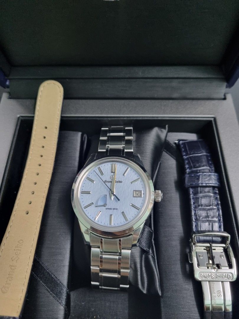 Sbga407 skyflake bracelet box and paper, Luxury, Watches on Carousell
