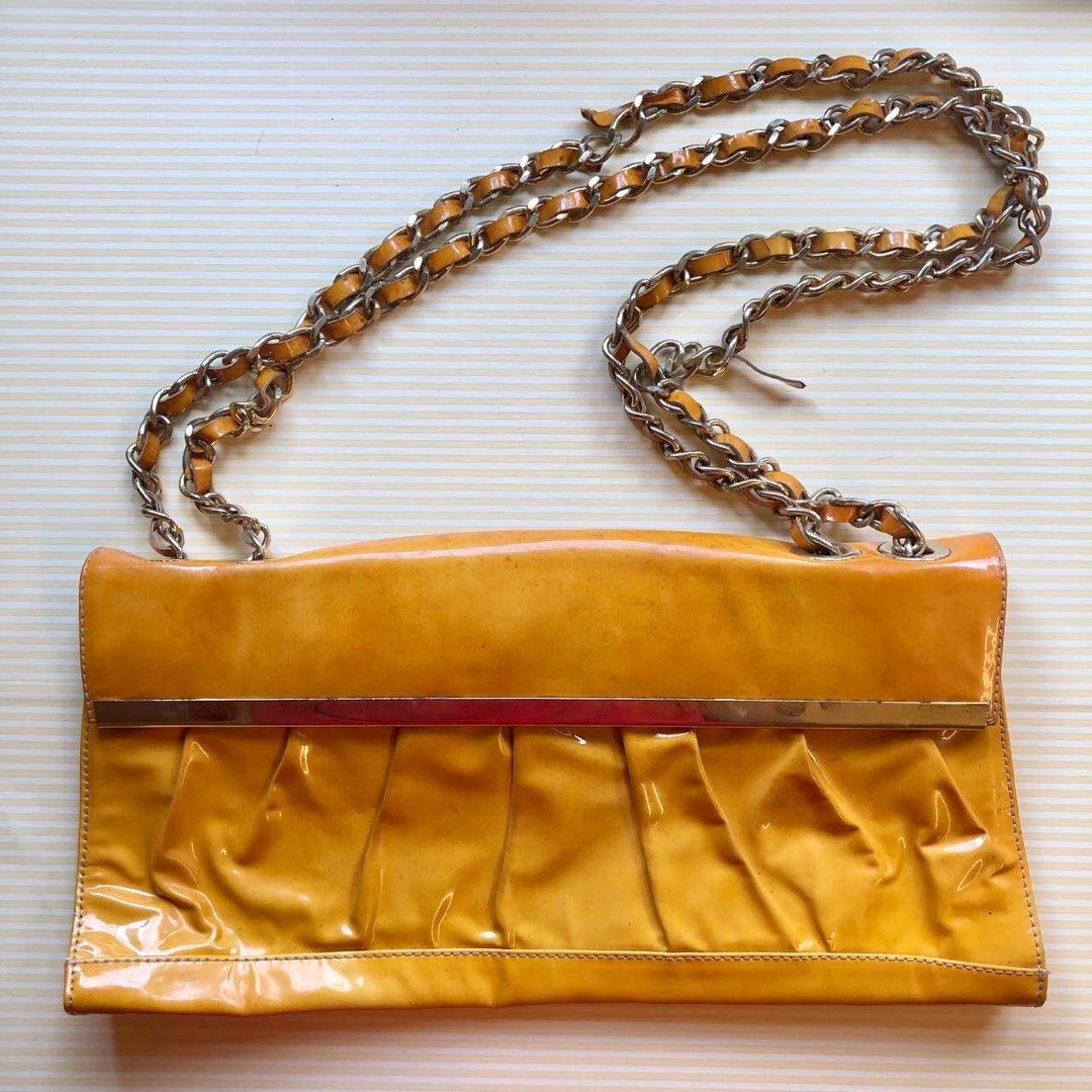 Stuart weitzman hotsell shoulder bag