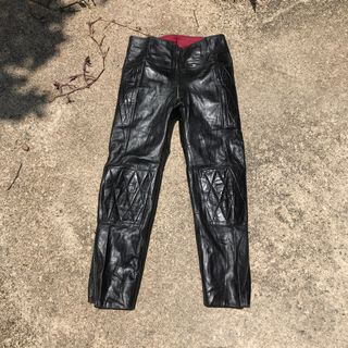 (Category: ) located in . Submitted by vintagethriftmalaya (Listing ID 1220749839, Image 1). Description: .