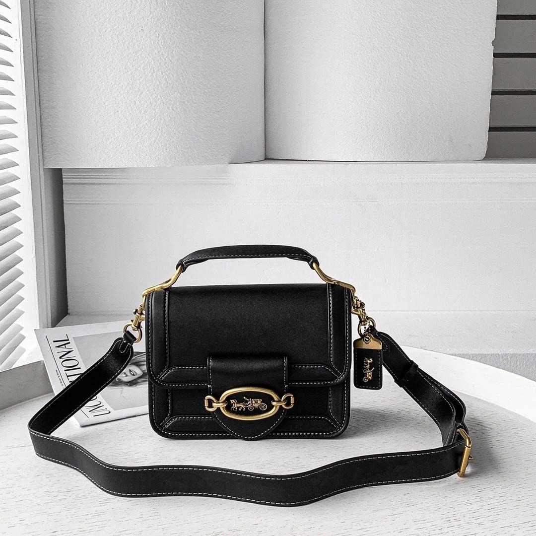 tas coach hero shoulder bag crossbody in black, Barang Mewah, Tas
