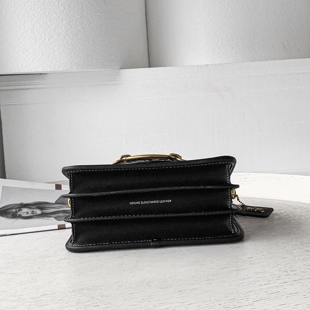 tas coach hero shoulder bag crossbody in black, Barang Mewah, Tas