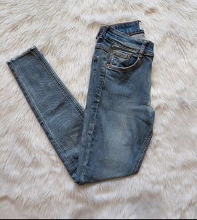 (Category: ) located in . Submitted by Anything.Pre-loved (Listing ID 1220794231, Image 1). Description: .