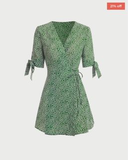 (Category: ) located in . Submitted by justanothermaterialgorl (Listing ID 1220884087, Image 1). Description: .