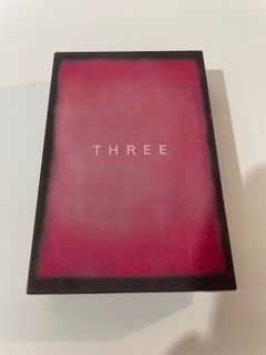Three落櫻微風眼影盤（2019春季限定）原價2800