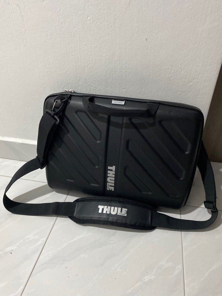 Thule laptop new arrivals sling bag