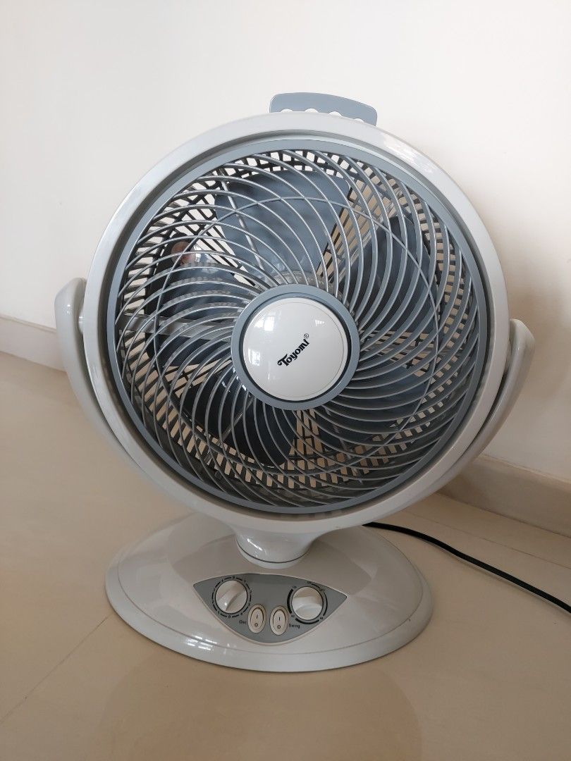 Toyomi Table Fan Model FB 1003, Furniture & Home Living, Lighting
