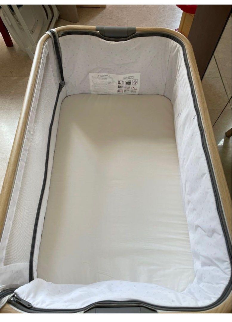 Tutti Bambini CoZee Bedside Crib, Babies & Kids, Baby Nursery & Kids