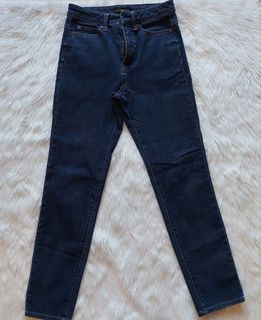 (Category: ) located in . Submitted by Anything.Pre-loved (Listing ID 1220801908, Image 1). Description: .