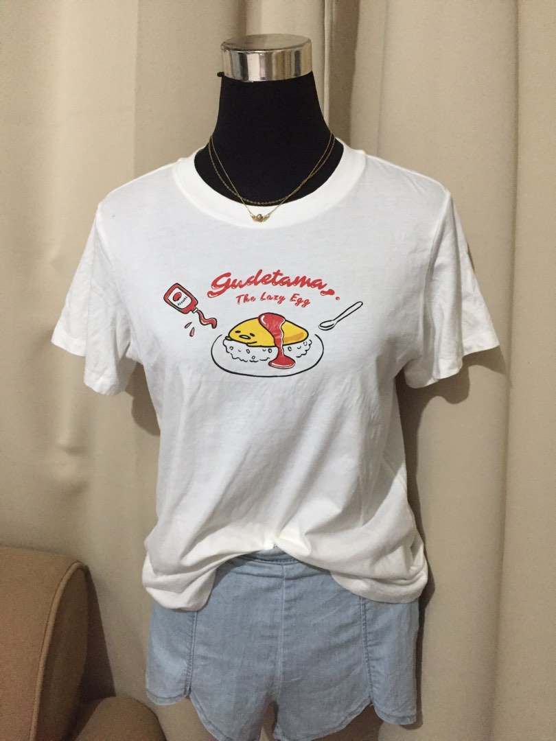 UNIQLO x SANRIO on Carousell