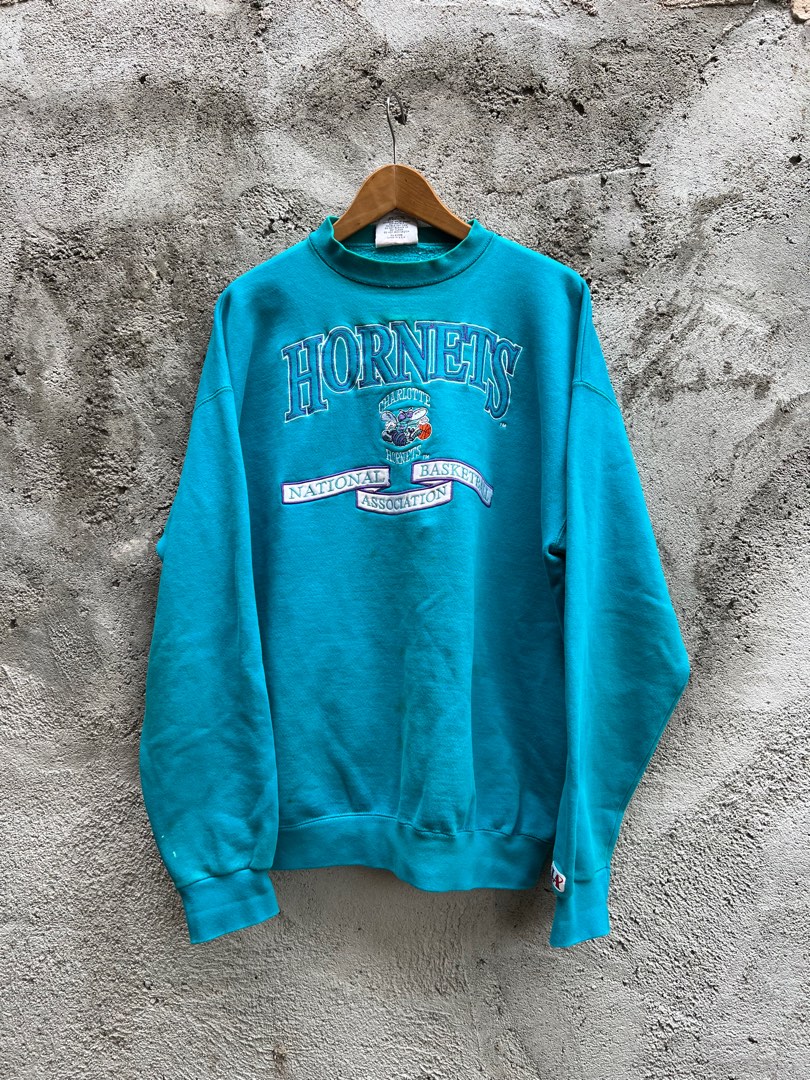 Charlotte hornets outlet vintage sweatshirt