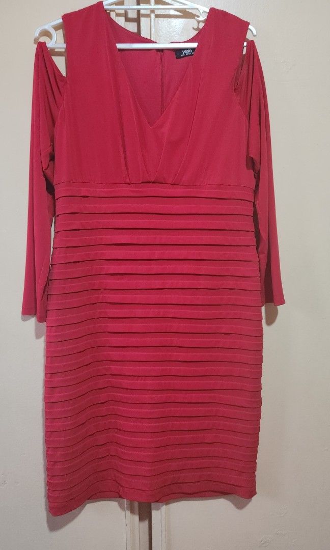 Wallis Cold Shoulder Pleated Long Sleeve Dress Women s Fashion