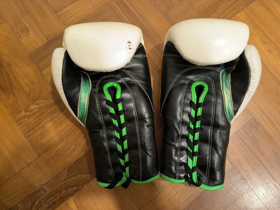 Wargreen Gen 1 Pro Boxing Gloves (Laced) 14 oz, Sports Equipment, Other