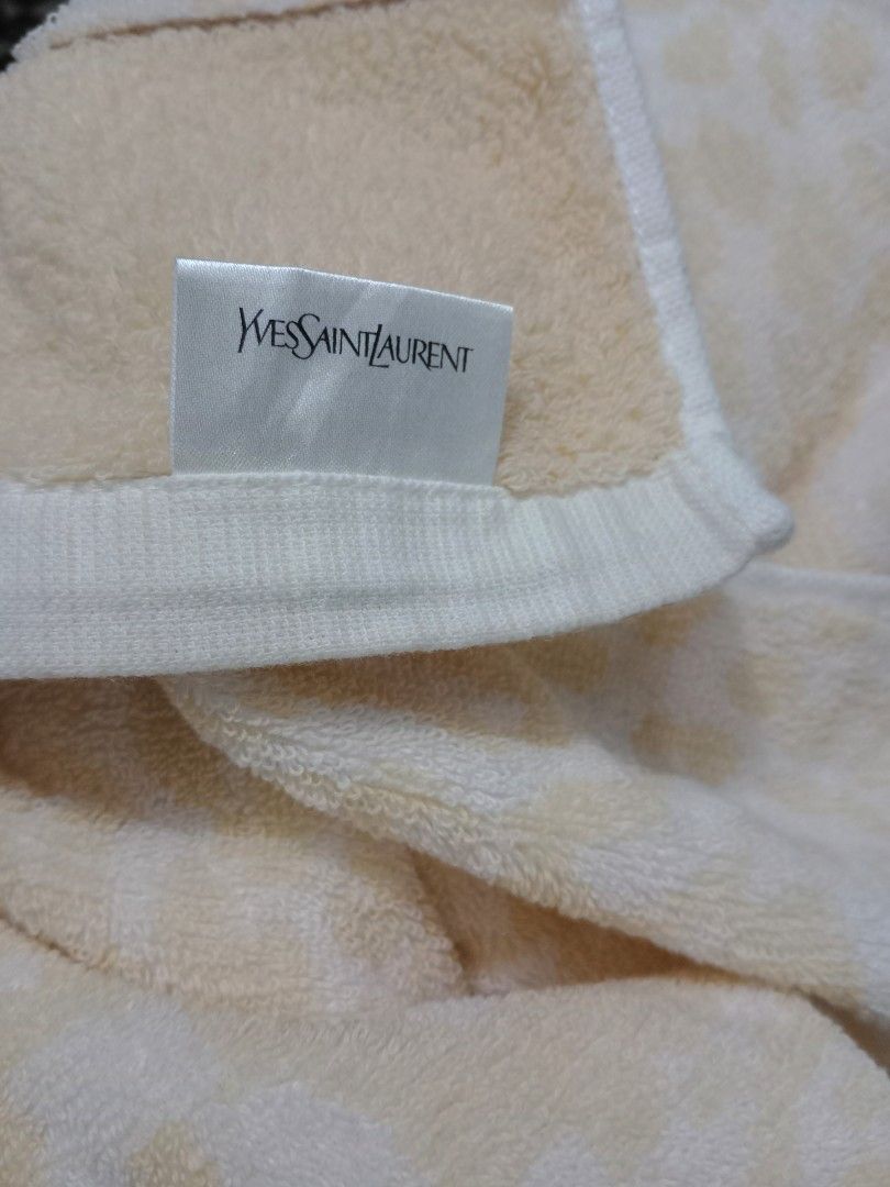 YSL Bath Towel (Category: Bath) located in Caloocan City. Submitted by sassypurchased (Listing ID 1220774932, Image 3). Description: YSL Bath Towel 999 Good condition From Japan Preloved Shop NOT UKAY SOURCE Measurements: H-46 L-23.5 inches approx DETAILS ARE POSTED IN THE PIC ♥️Sold as is. What you see is what you get. Price reflects condition ♥️Please manage your expectations because it is a pre-loved item and will show signs of wear. ♥️Please 