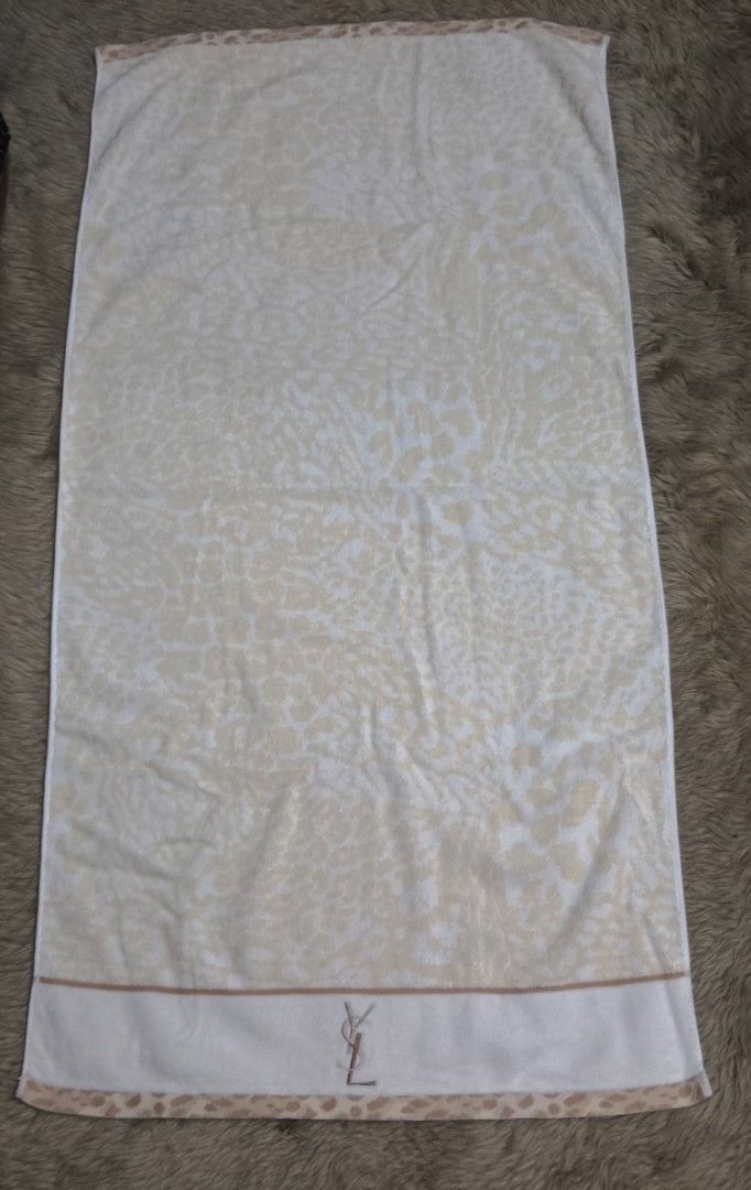 YSL Bath Towel (Category: Bath) located in Caloocan City. Submitted by sassypurchased (Listing ID 1220774932, Image 1). Description: YSL Bath Towel 999 Good condition From Japan Preloved Shop NOT UKAY SOURCE Measurements: H-46 L-23.5 inches approx DETAILS ARE POSTED IN THE PIC ♥️Sold as is. What you see is what you get. Price reflects condition ♥️Please manage your expectations because it is a pre-loved item and will show signs of wear. ♥️Please 