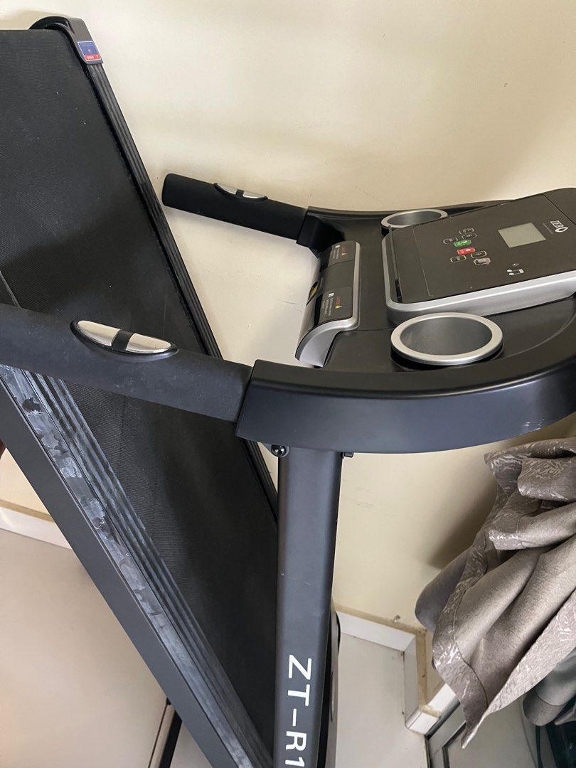 ZERO TREADMILL, Sports Equipment, Exercise & Fitness, Cardio & Fitness