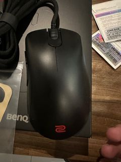 Zowie EC3-C with extra aftermarket skates