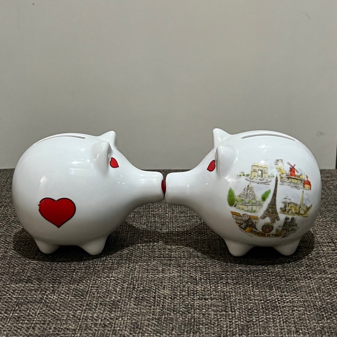 ($100 for 2 ) Piggy Bank / 豬仔錢罌, 興趣及遊戲, 收藏品及紀念品, 古董收藏 - Carousell