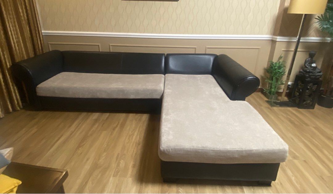 2nd Hand Sofa for Sales. Brand Fella Design, Furniture & Home Living