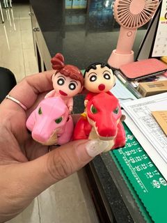 蠟筆小新恐龍回力車