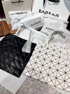 ISSEY MIYAKE 三宅一生 BAO BAO LUCENT 6*6 手提包 肩包 背包 小包 手機包 錢包