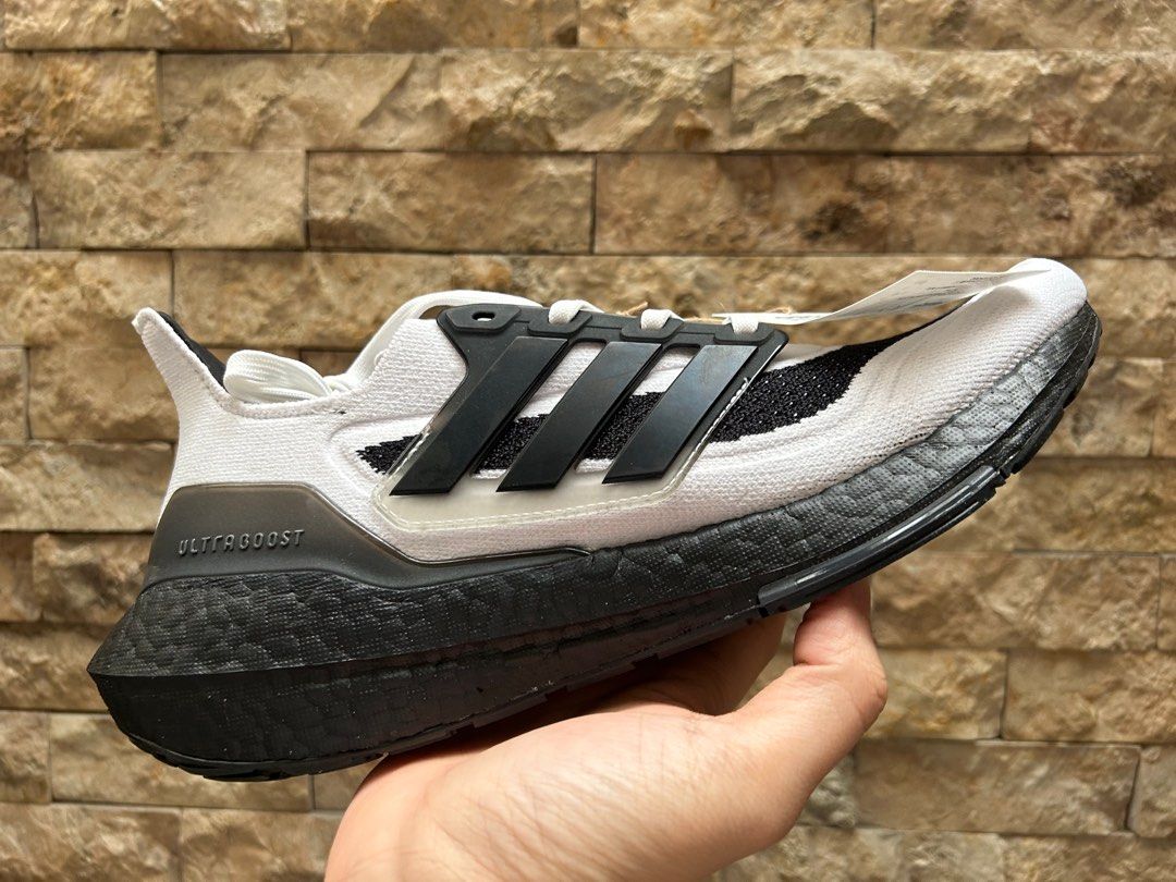Adidas Ultraboost 21 white/black boost S23708 10us, Men's Fashion,  Footwear, Sneakers on Carousell
