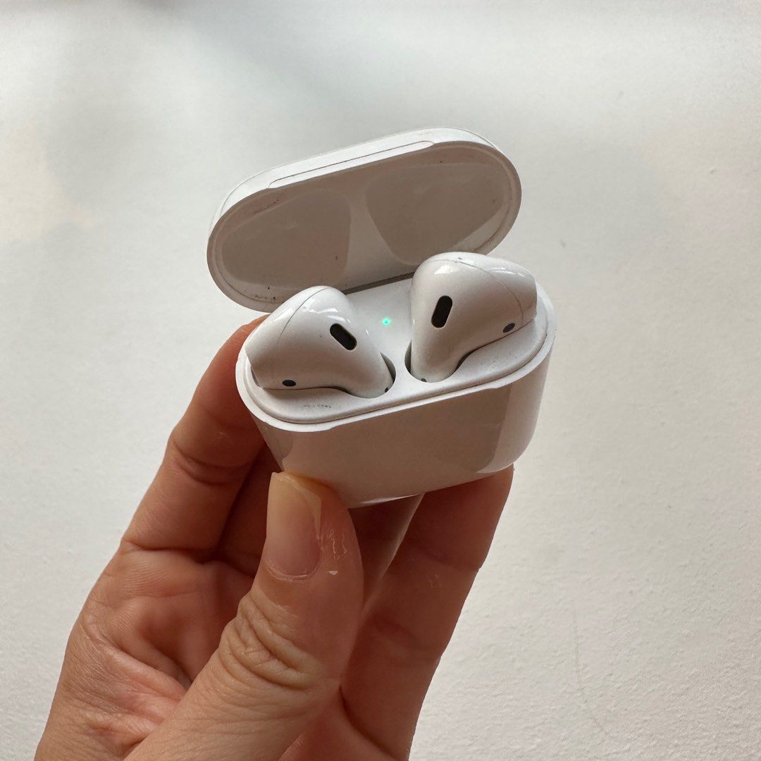 Apple Airpods Gen 2 well used