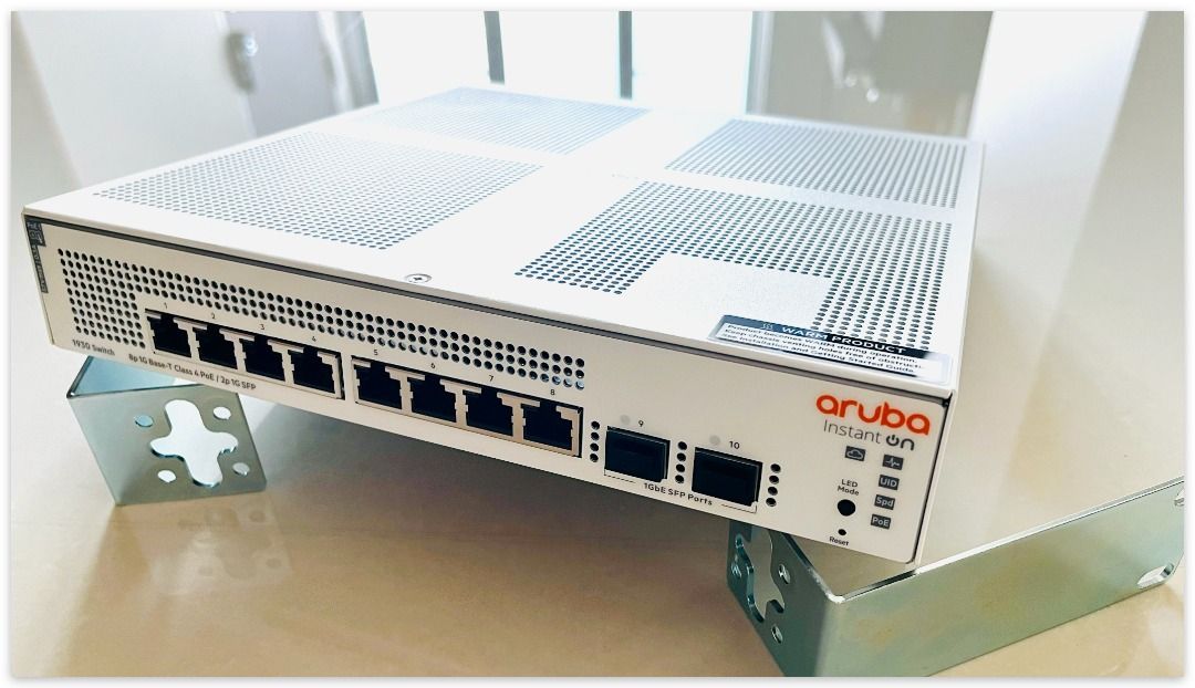 Aruba Instant On 1930 8G POE Switch (JL681A) Limited LifeTime