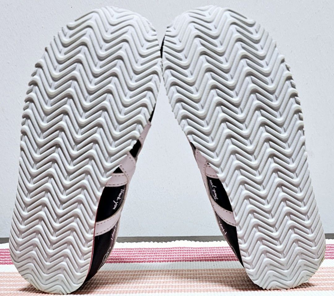 asics mickey mouse womens