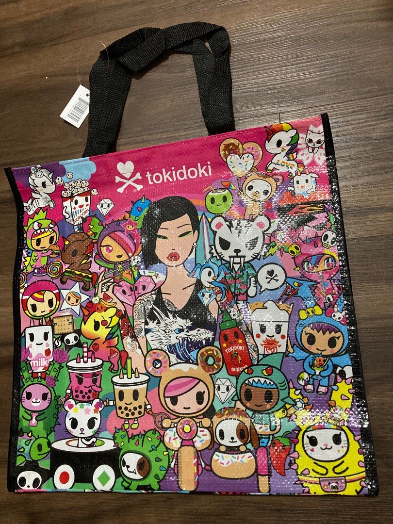 Authentic Tokidoki Shopping Bag (Category: Tote Bags) located in Quezon City. Submitted by g0bblyg33kd0m (Listing ID 1220964031, Image 1). Description: 🛍️ Authentic Tokidoki Shopping Bag 🏷️ PRICE: ₱ 800 ✨BNWT 📌Guaranteed Authentic: Tokidoki Brand 📏 Approximate Measurements: 14 and 1/2” x 14 and 1/2” x 4 and 1/2 inch 🔴 Reason for Selling: Decluttering 💳 Payment: GCash 📸 Actual photos used 📩 DM for close-ups or videos! .