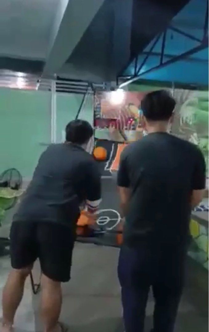 BasketBall Arcade Machine, Sports Equipment, Other Sports Equipment and