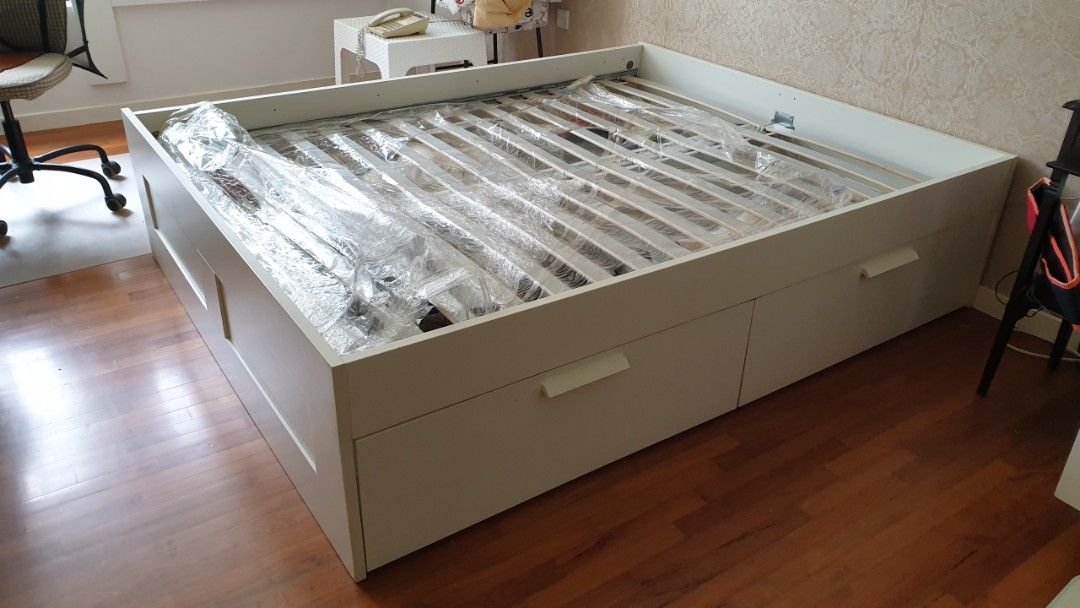 Non ikea mattress outlet on ikea bed