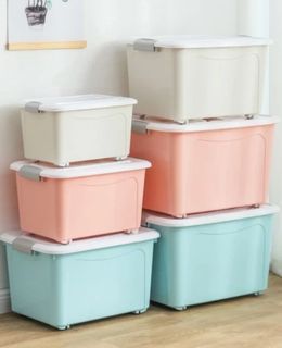 Daiso Lunch box 2-tier Dome Shape with Sauce Container