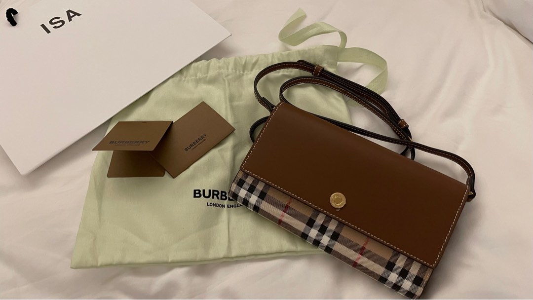 国産品 新品 BURBERRY 8058002 A1363 チェック＆レザー ウォレット