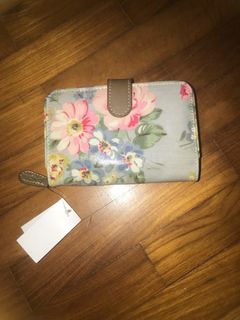 (Category: ) located in . Submitted by arissa888 (Listing ID 1220920961, Image 1). Description: .