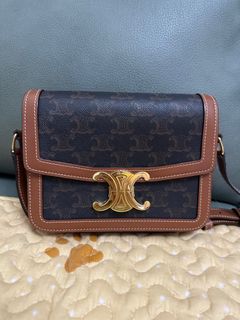 （分類：）位於 。 由 kkwan_shop 提交（商品編號 1221061200，圖片 1）。簡介： 。
