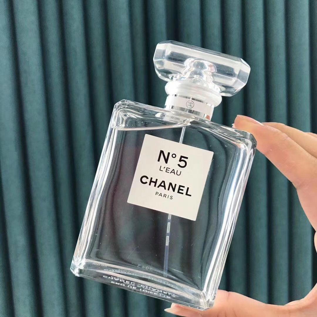 未開封　CHANEL No.5 L’EAU 100ml N°5 L'EAU – Limited Edition Chanel perfume - a new fragrance
