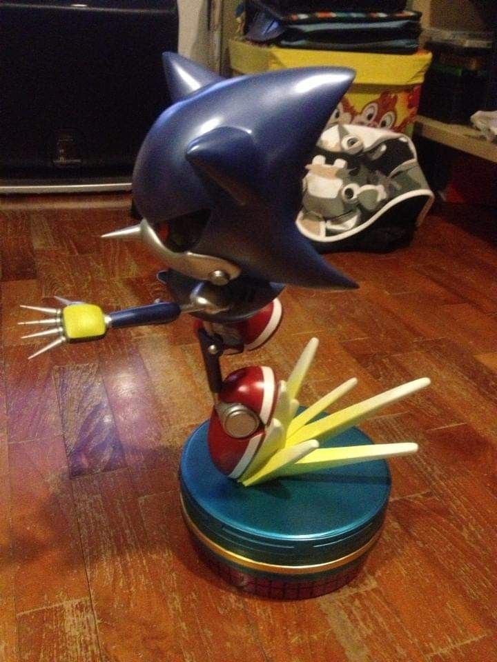 First 4 store figures metal sonic