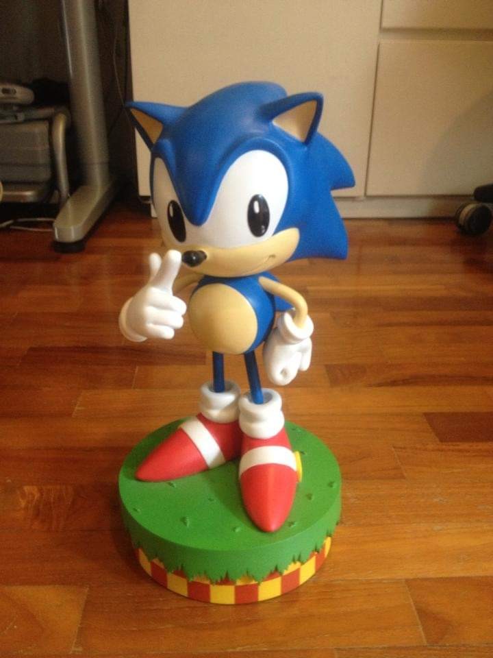 Sonic the Hedgehog - First 4 Figures - Sonic 12'' statue